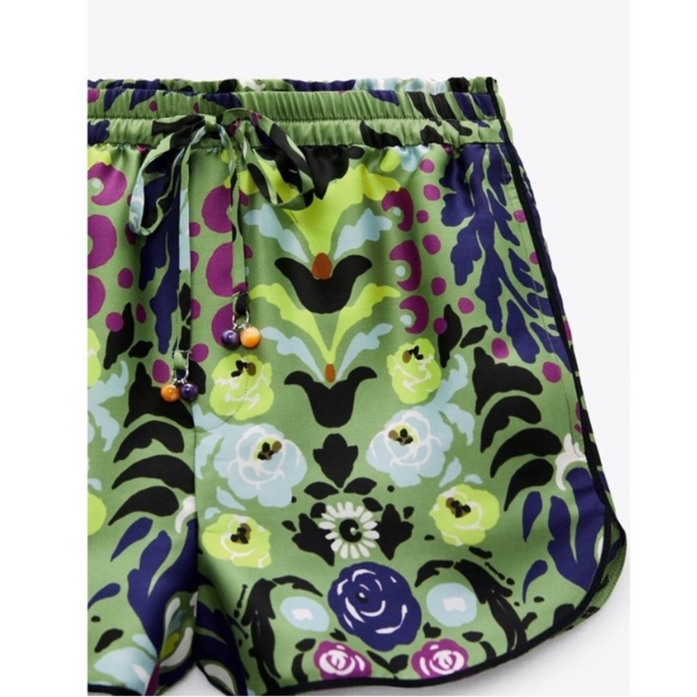 Zara satin floral shorts